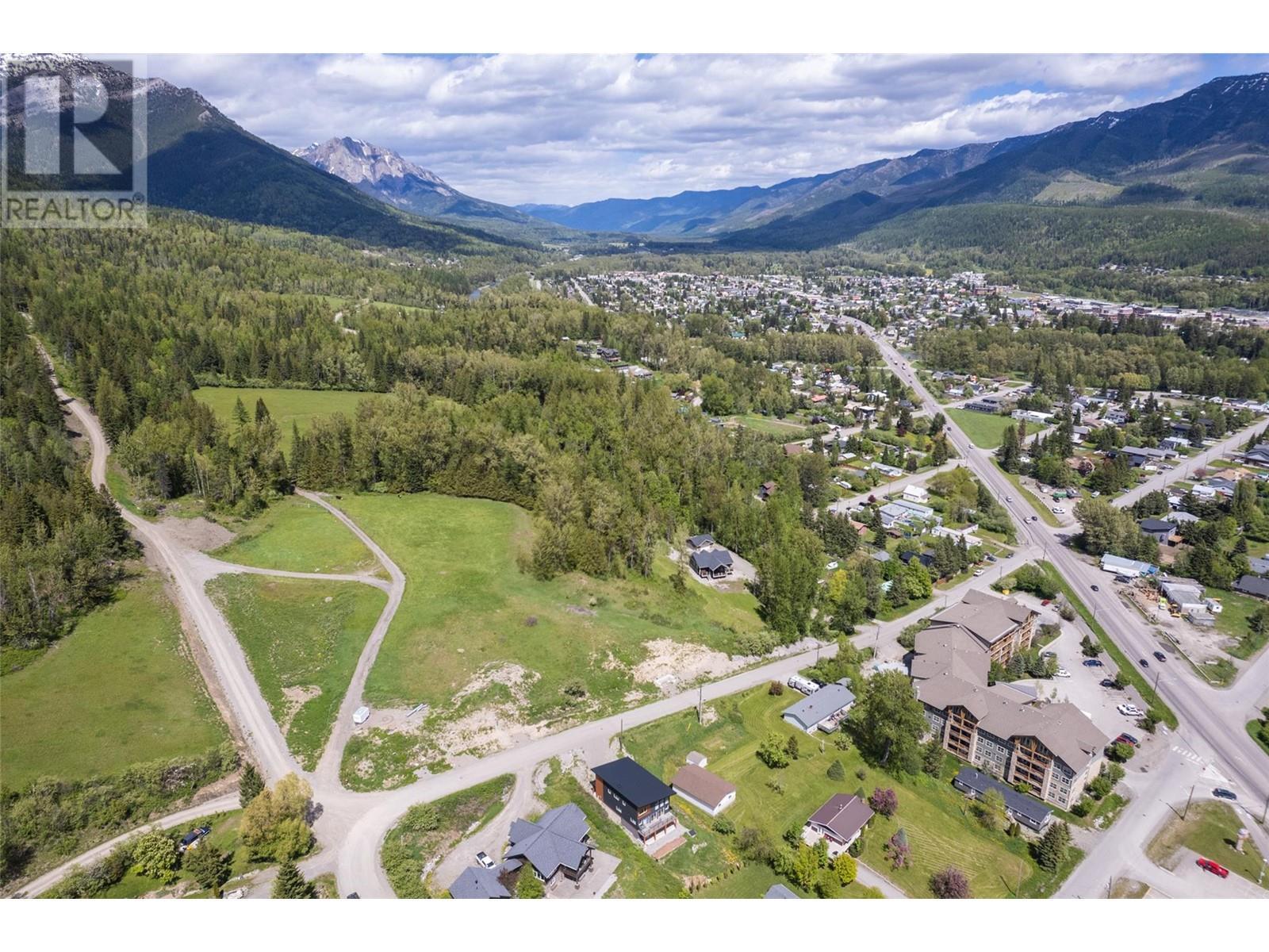 












1683 MCLEOD Avenue

,
Fernie,







British Columbia
V0B1M1

