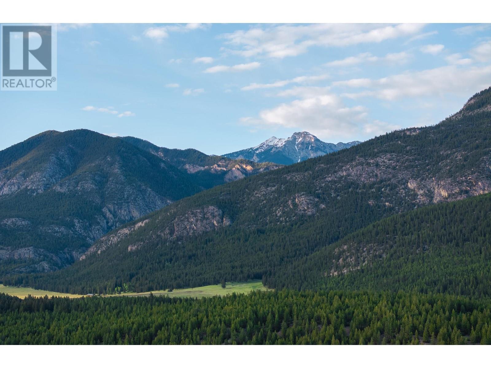 












3 SWANSEA Road

,
Invermere,







British Columbia
V0B2L0

