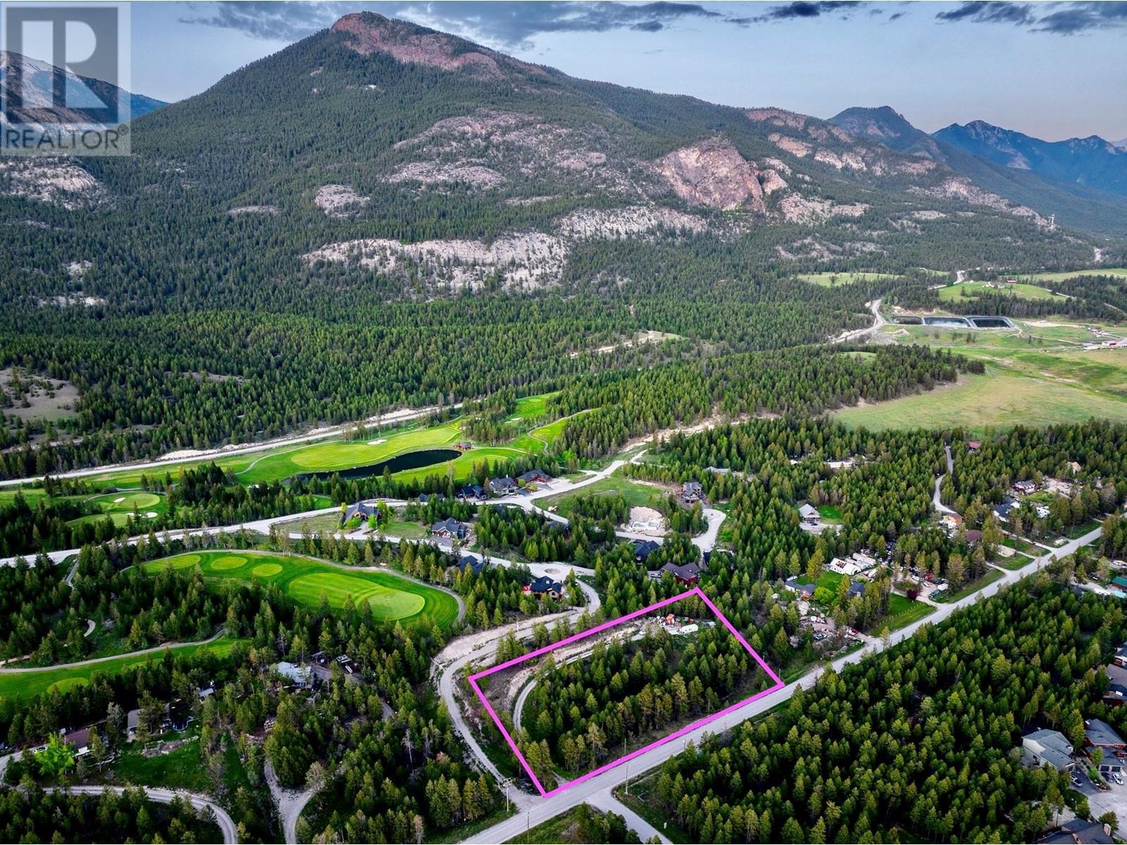 












3 SWANSEA Road

,
Invermere,







British Columbia
V0B2L0

