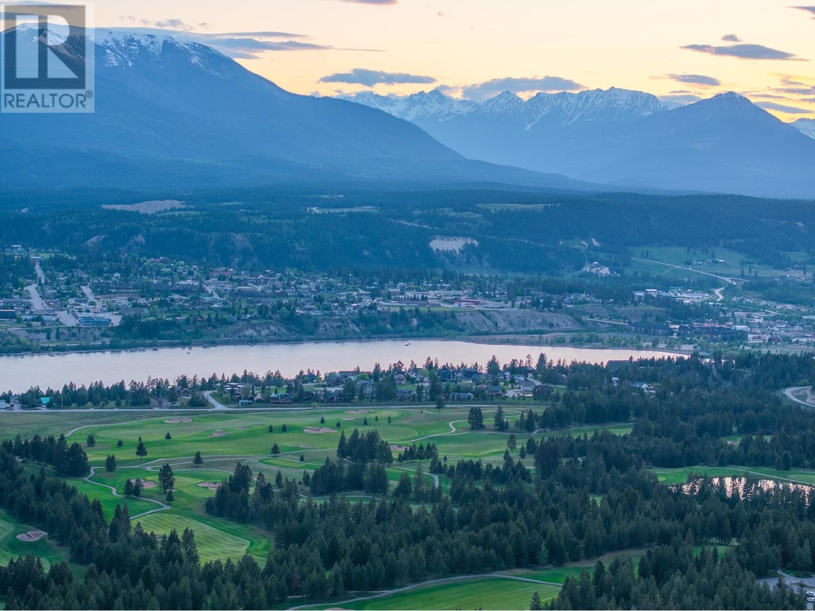 












3 SWANSEA Road

,
Invermere,







British Columbia
V0B2L0

