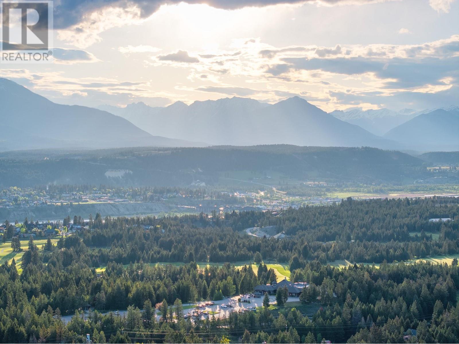 












3 SWANSEA Road

,
Invermere,







British Columbia
V0B2L0

