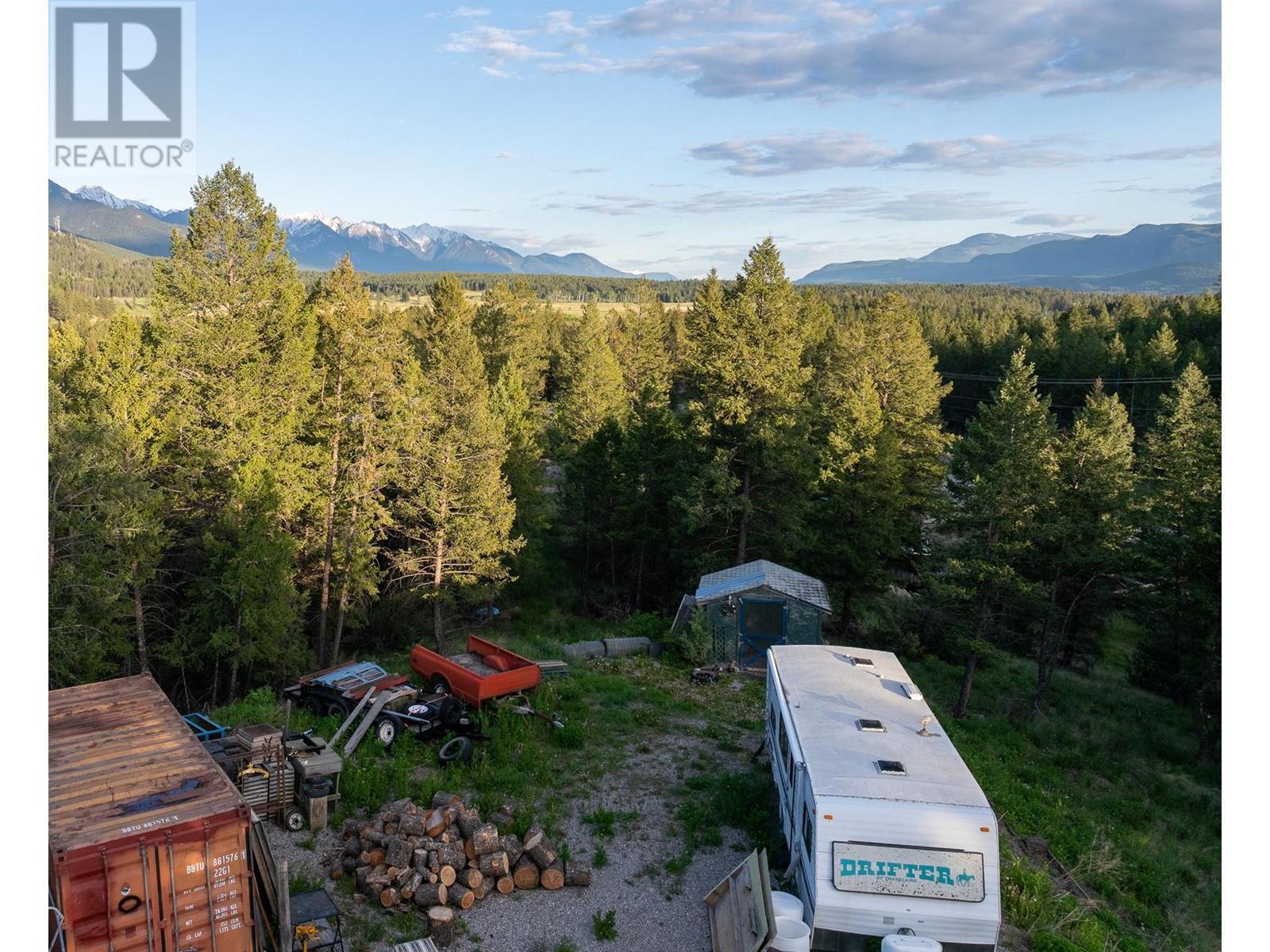 












3 SWANSEA Road

,
Invermere,







British Columbia
V0B2L0

