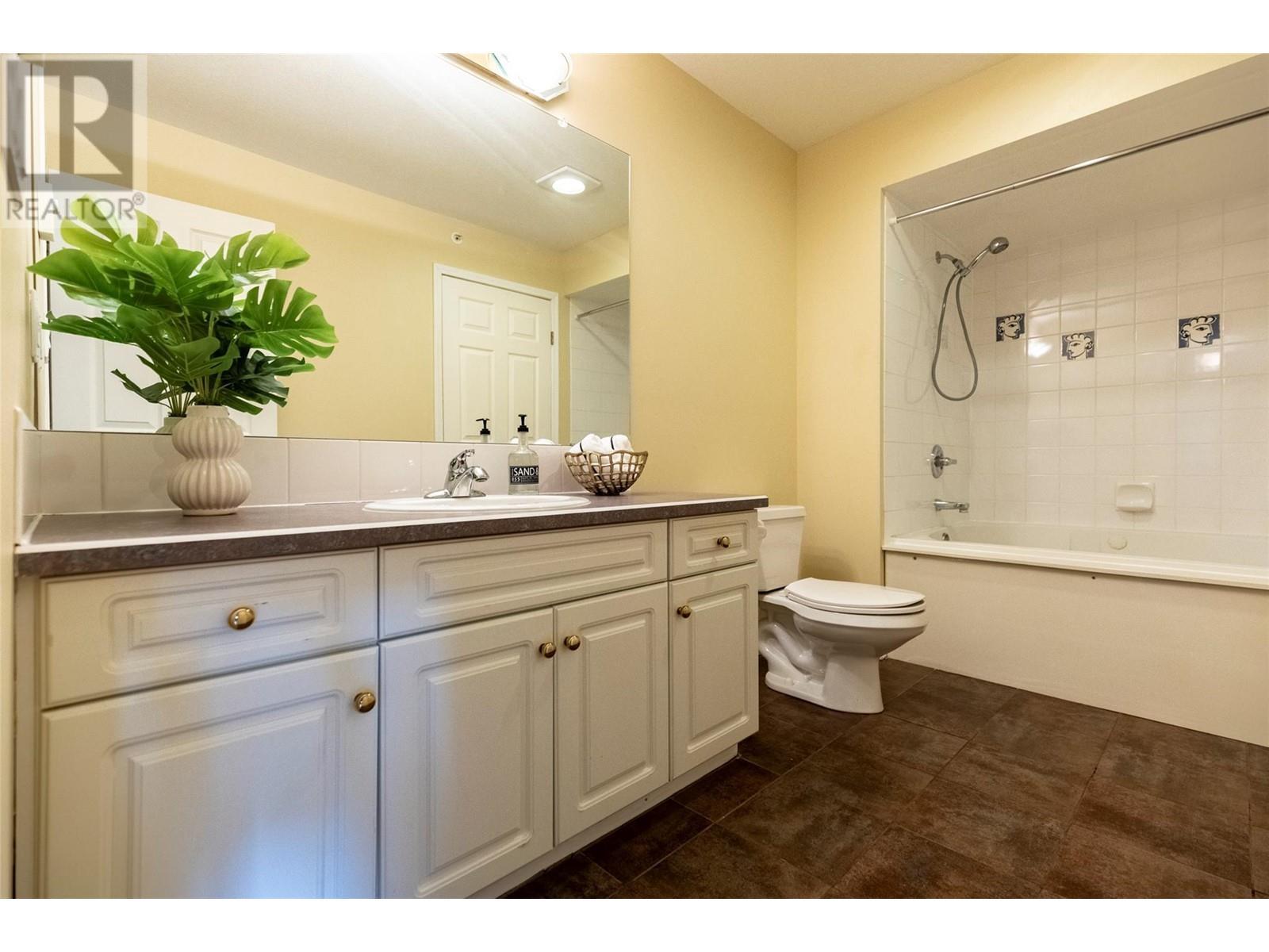 












5052 Riverview Road Unit# 4015A

,
Fairmont Hot Springs,




British Columbia
V0B1L1

