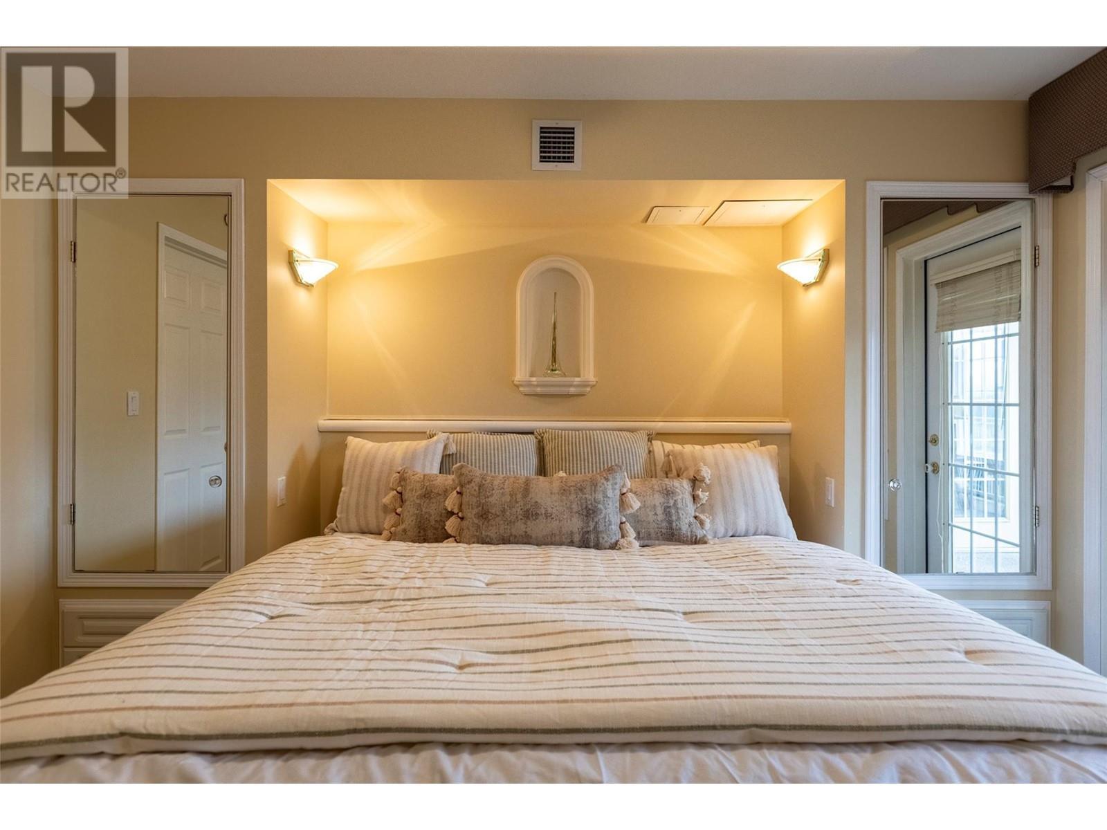












5052 Riverview Road Unit# 4015A

,
Fairmont Hot Springs,




British Columbia
V0B1L1

