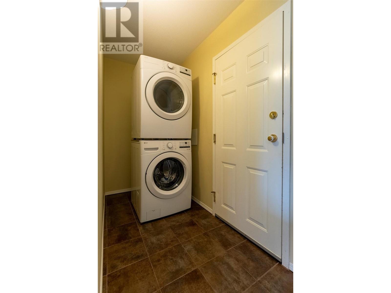 












5052 Riverview Road Unit# 4015A

,
Fairmont Hot Springs,




British Columbia
V0B1L1

