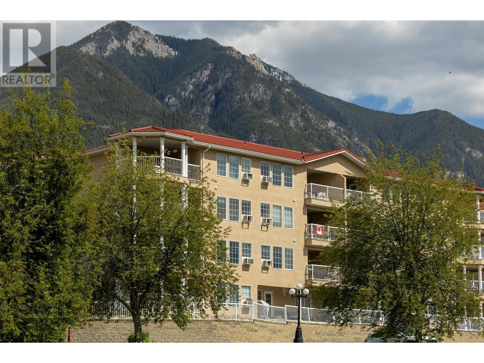 












5052 Riverview Road Unit# 4015A

,
Fairmont Hot Springs,




British Columbia
V0B1L1

