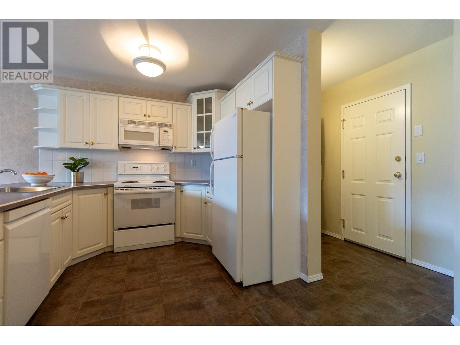 












5052 Riverview Road Unit# 4015A

,
Fairmont Hot Springs,




British Columbia
V0B1L1

