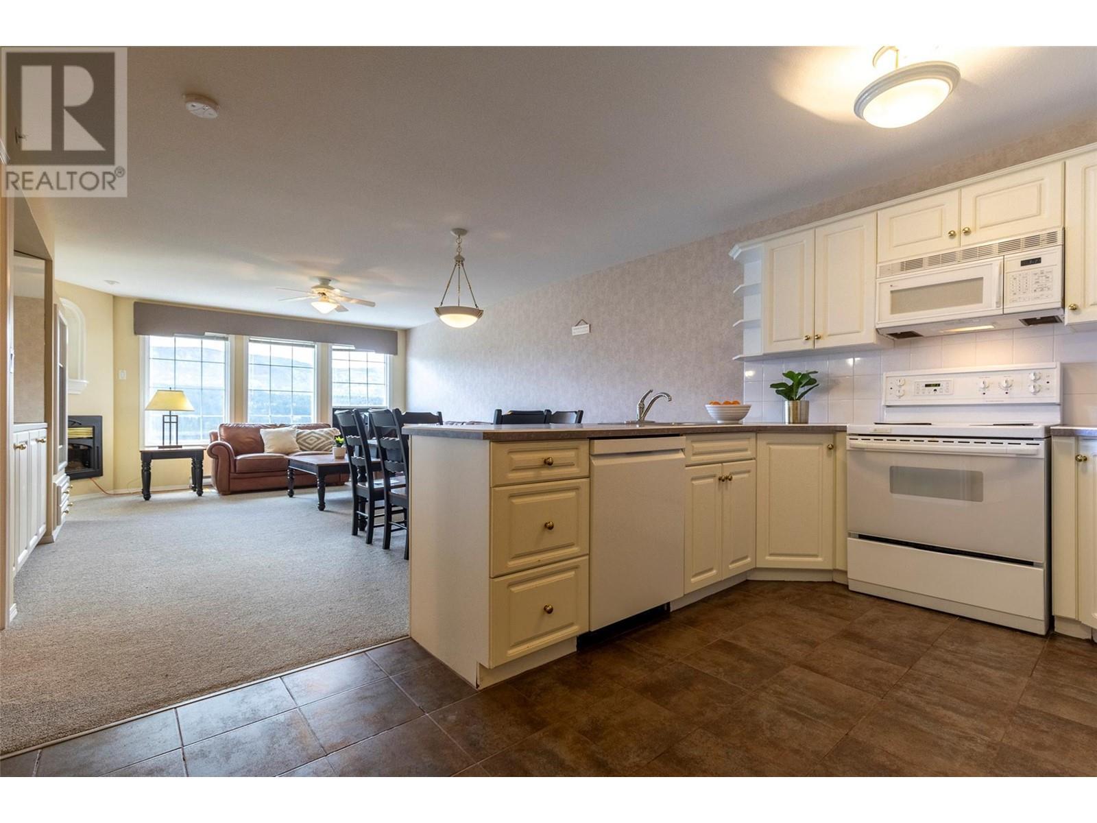 












5052 Riverview Road Unit# 4015A

,
Fairmont Hot Springs,




British Columbia
V0B1L1

