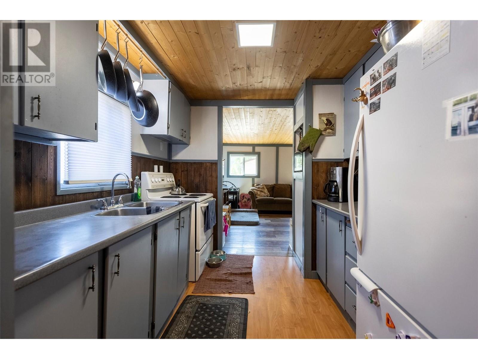 












2011 3 Highway Unit# 12

,
Fernie,




British Columbia
V0B1M5

