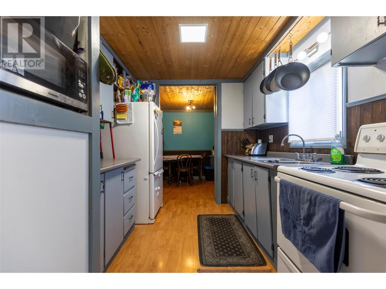 












2011 3 Highway Unit# 12

,
Fernie,




British Columbia
V0B1M5

