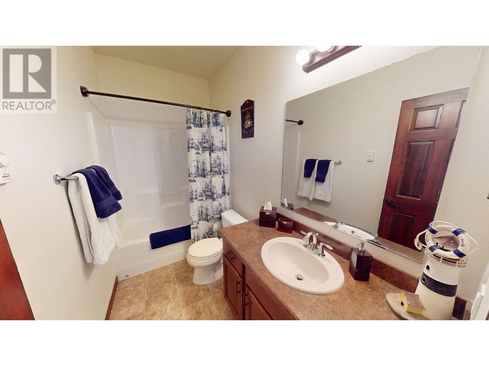 












1695 Koocanusa Lake Drive

,
Newgate,




British Columbia
V0B1T5

