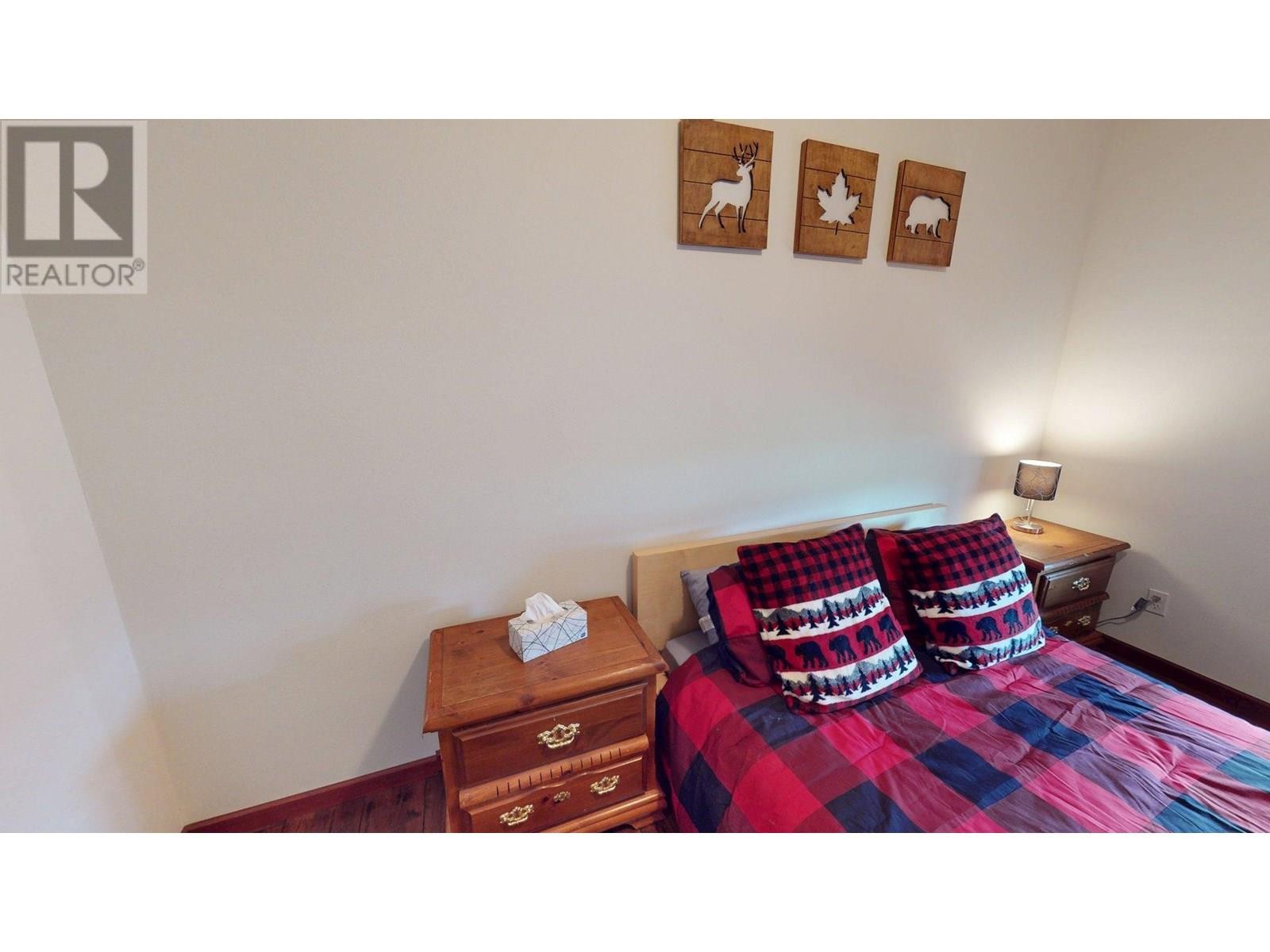 












1695 Koocanusa Lake Drive

,
Newgate,




British Columbia
V0B1T5

