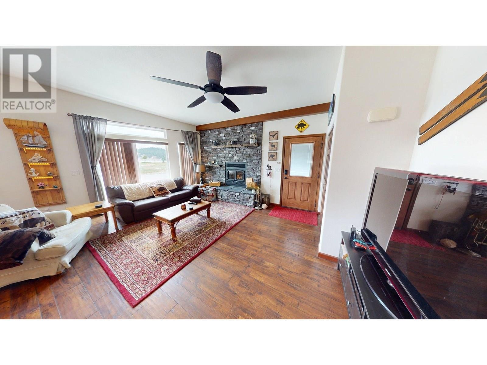 












1695 Koocanusa Lake Drive

,
Newgate,




British Columbia
V0B1T5

