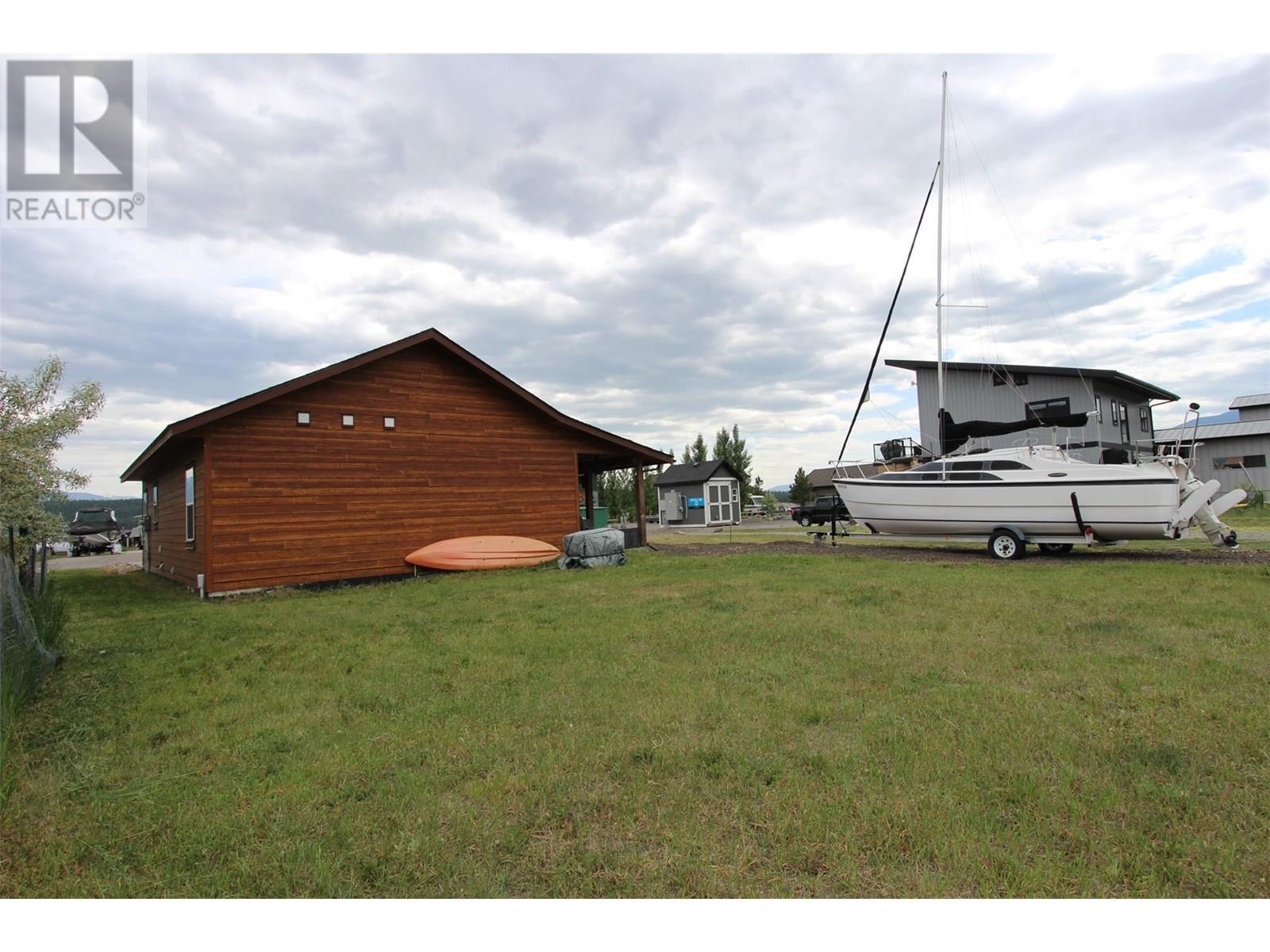 












1695 Koocanusa Lake Drive

,
Newgate,




British Columbia
V0B1T5

