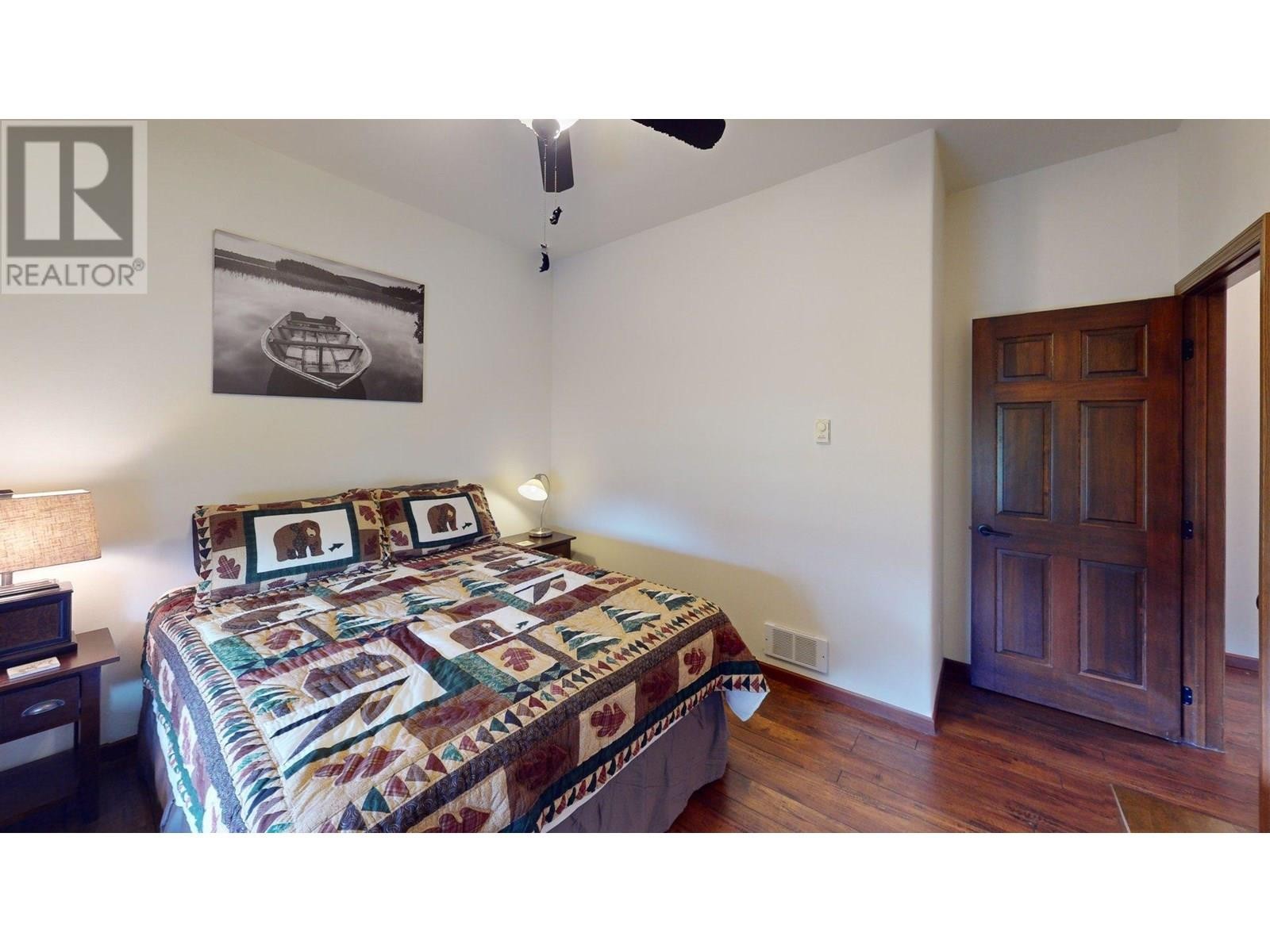 












1695 Koocanusa Lake Drive

,
Newgate,




British Columbia
V0B1T5

