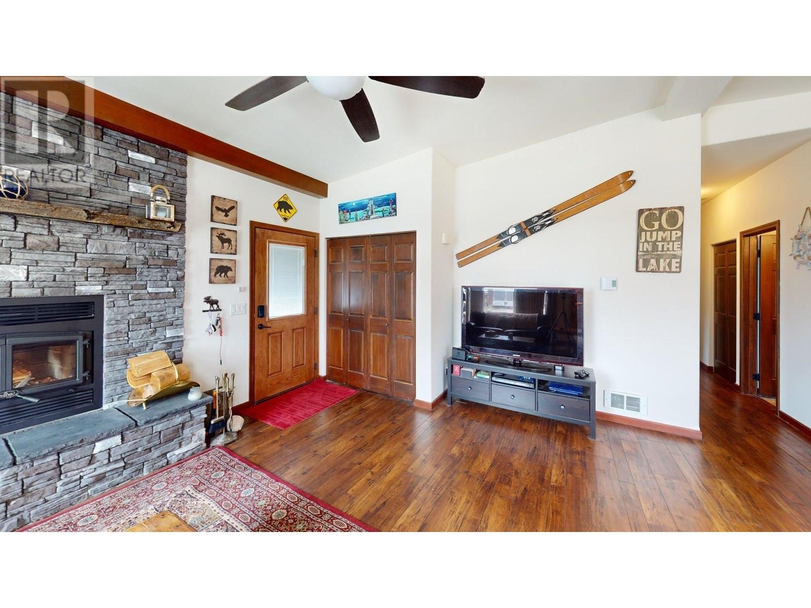 












1695 Koocanusa Lake Drive

,
Newgate,




British Columbia
V0B1T5


