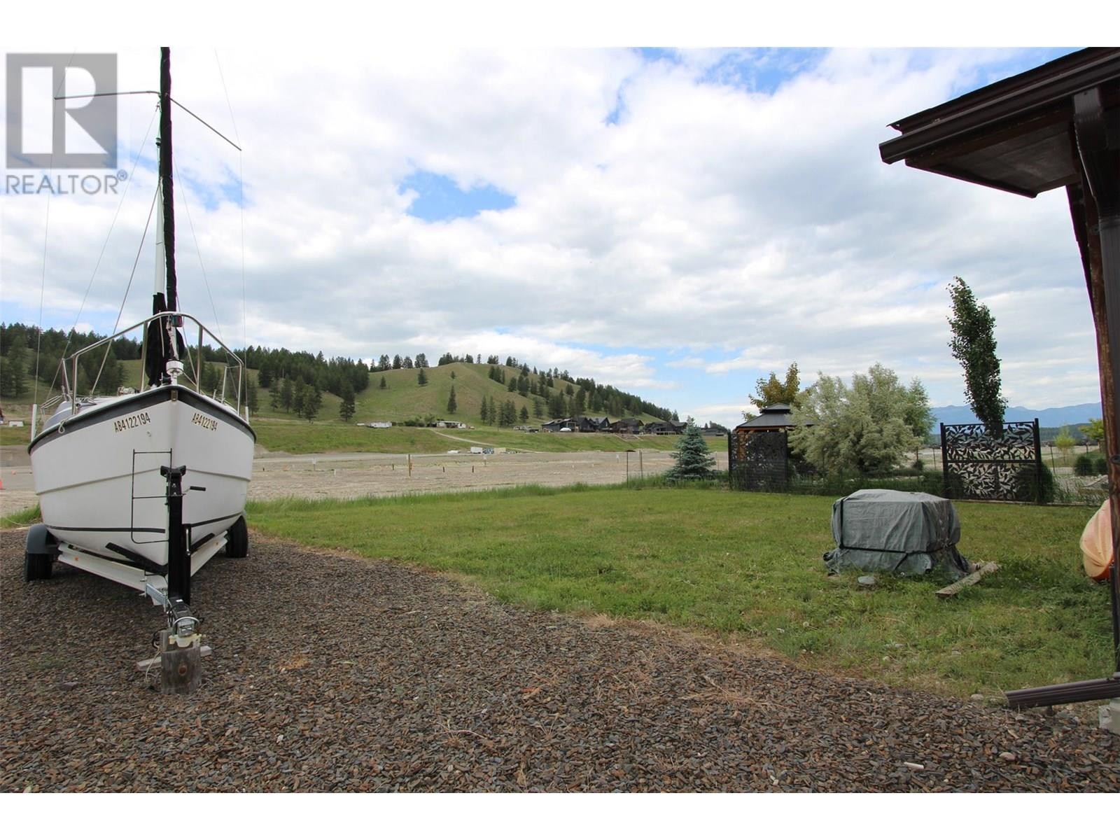












1695 Koocanusa Lake Drive

,
Newgate,




British Columbia
V0B1T5

