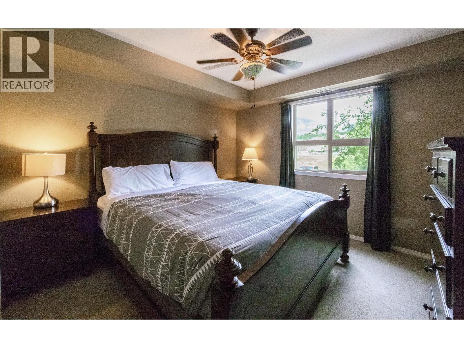 












205 THIRD Avenue Unit# 2114

,
Invermere,




British Columbia
V0A1K7

