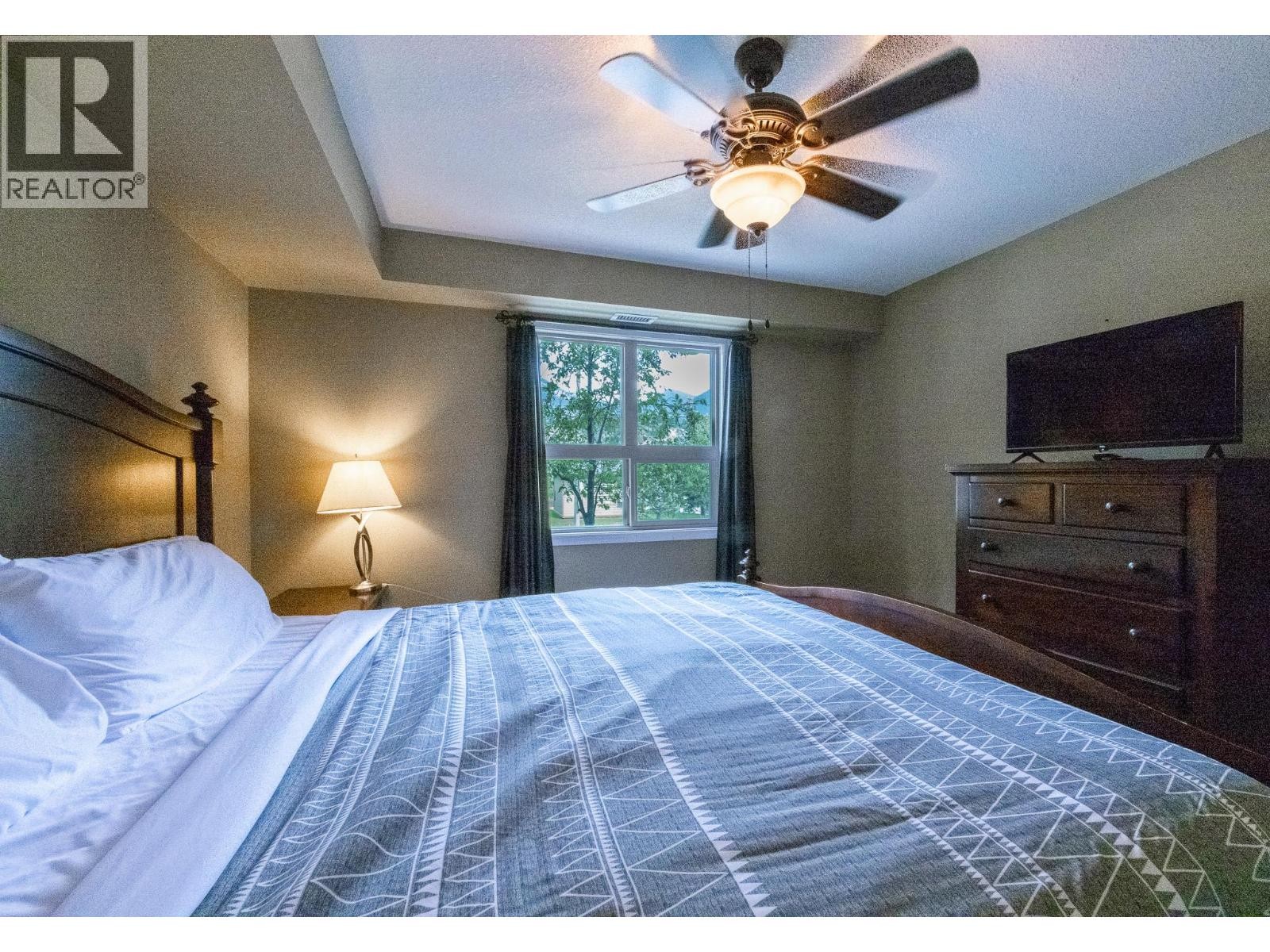 












205 THIRD Avenue Unit# 2114

,
Invermere,




British Columbia
V0A1K7

