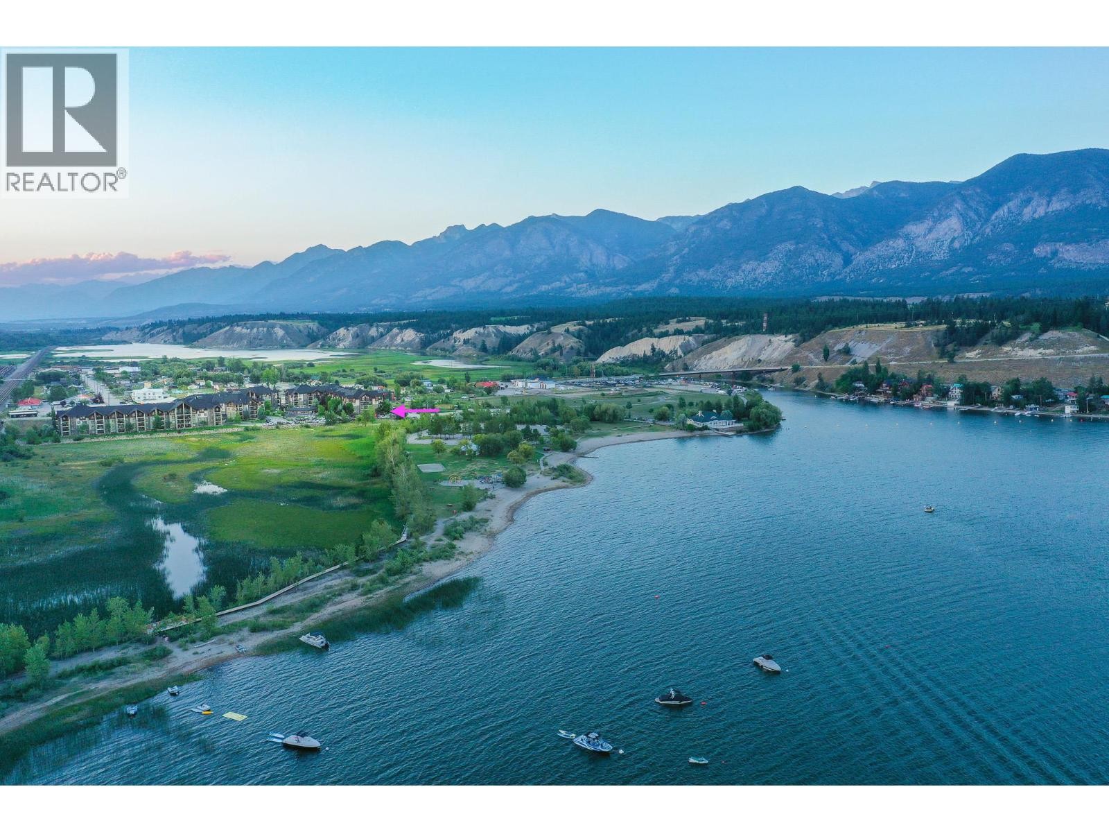 












205 THIRD Avenue Unit# 2114

,
Invermere,




British Columbia
V0A1K7

