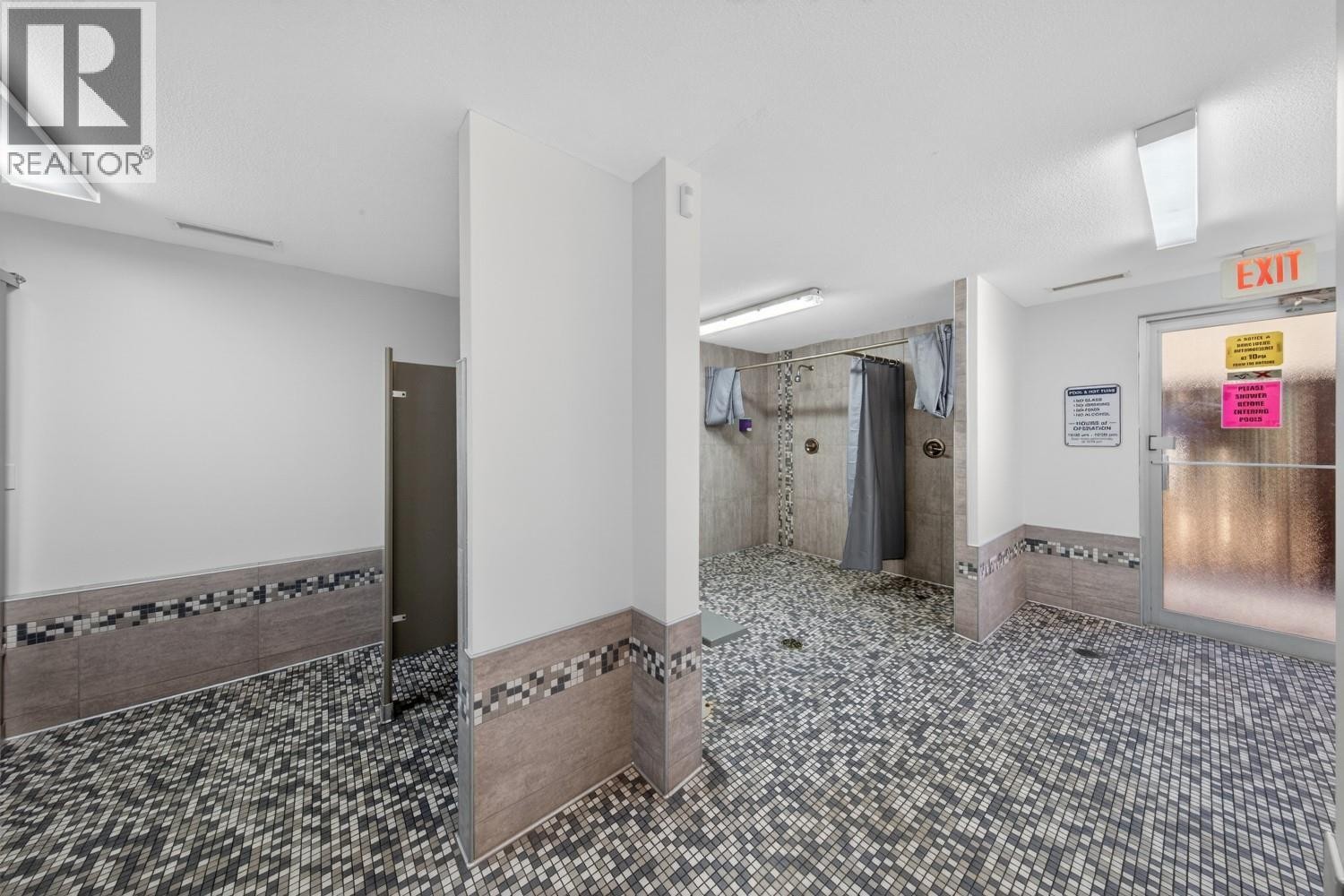 












205 THIRD Avenue Unit# 2114

,
Invermere,




British Columbia
V0A1K7

