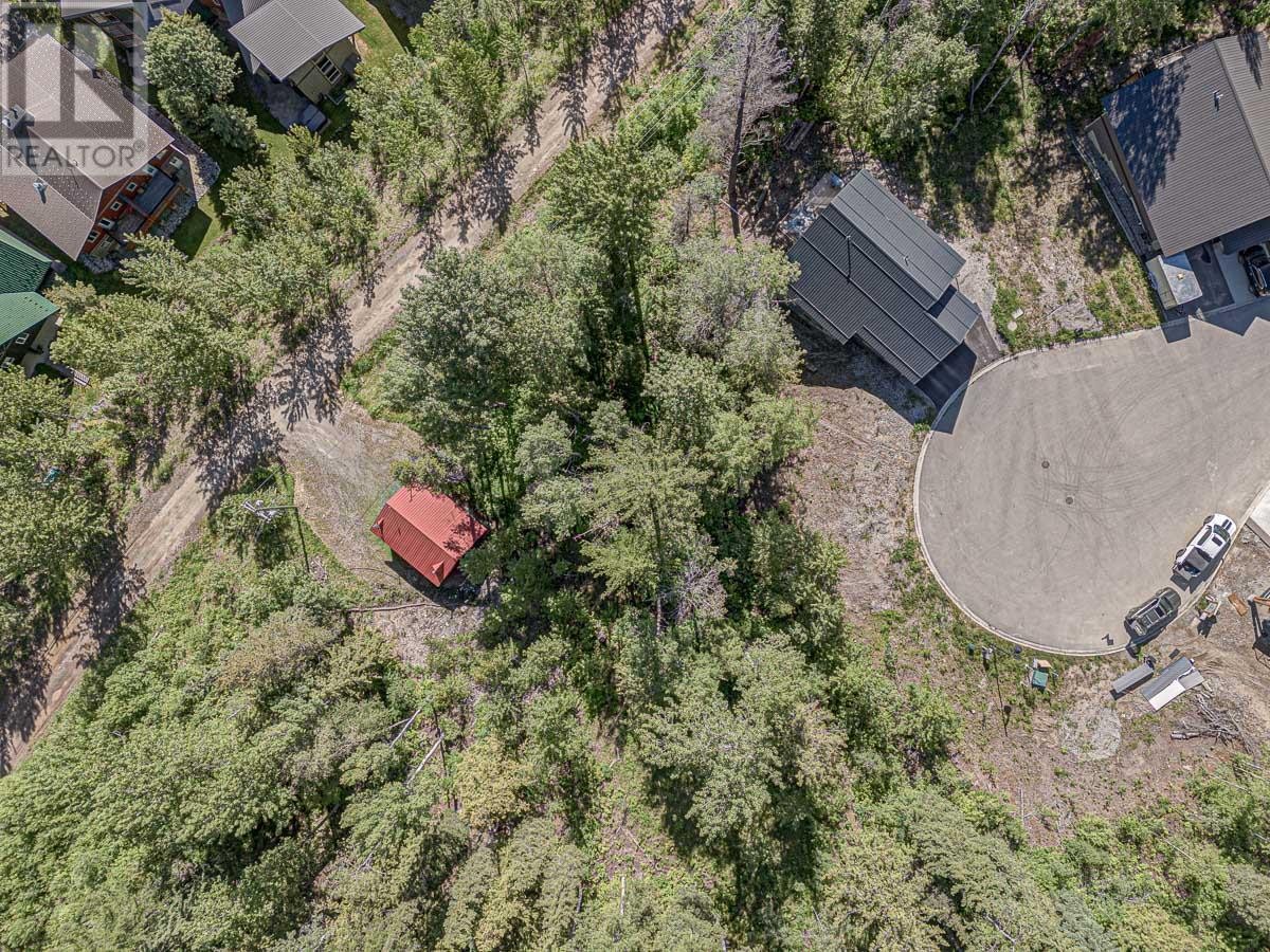 












9 ALPINE TRAIL Place Unit# Lot 16

,
Fernie,







British Columbia
V0B1M5

