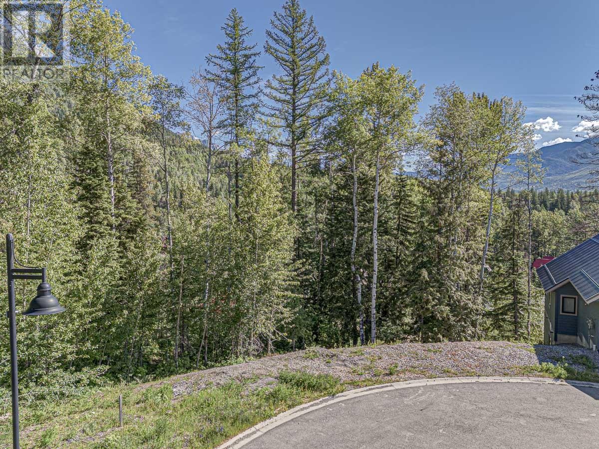 












9 ALPINE TRAIL Place Unit# Lot 16

,
Fernie,







British Columbia
V0B1M5

