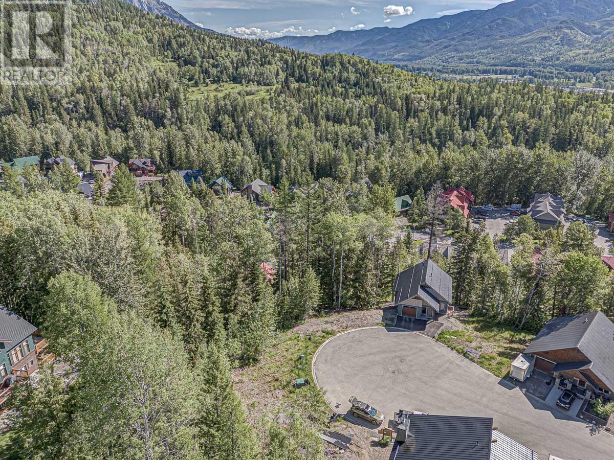 












9 ALPINE TRAIL Place Unit# Lot 16

,
Fernie,







British Columbia
V0B1M5

