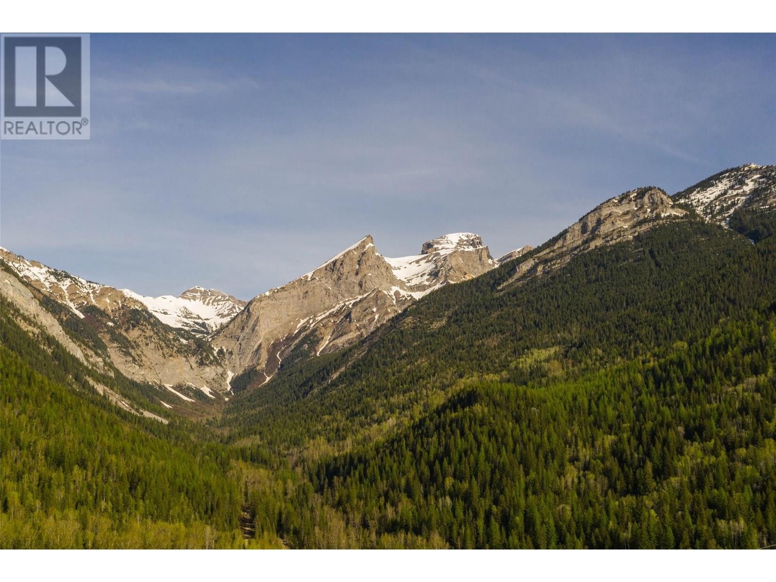 












9 ALPINE TRAIL Place Unit# Lot 16

,
Fernie,







British Columbia
V0B1M5

