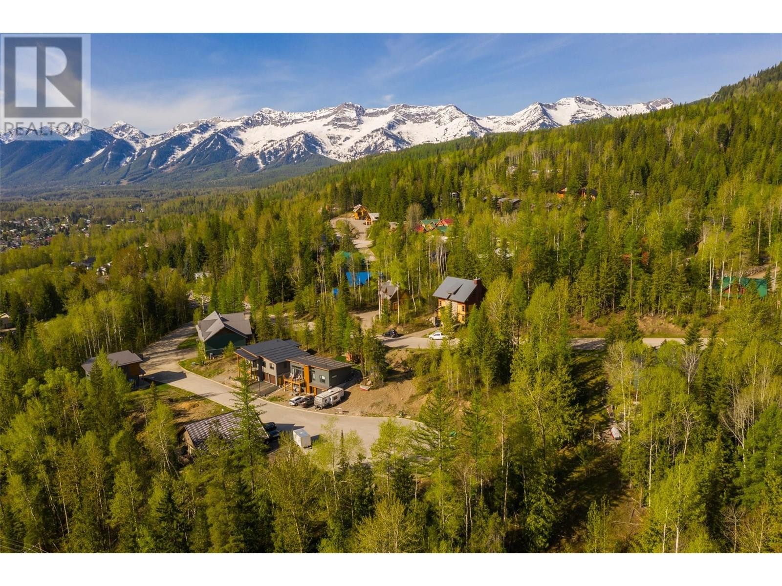 












9 ALPINE TRAIL Place Unit# Lot 16

,
Fernie,







British Columbia
V0B1M5

