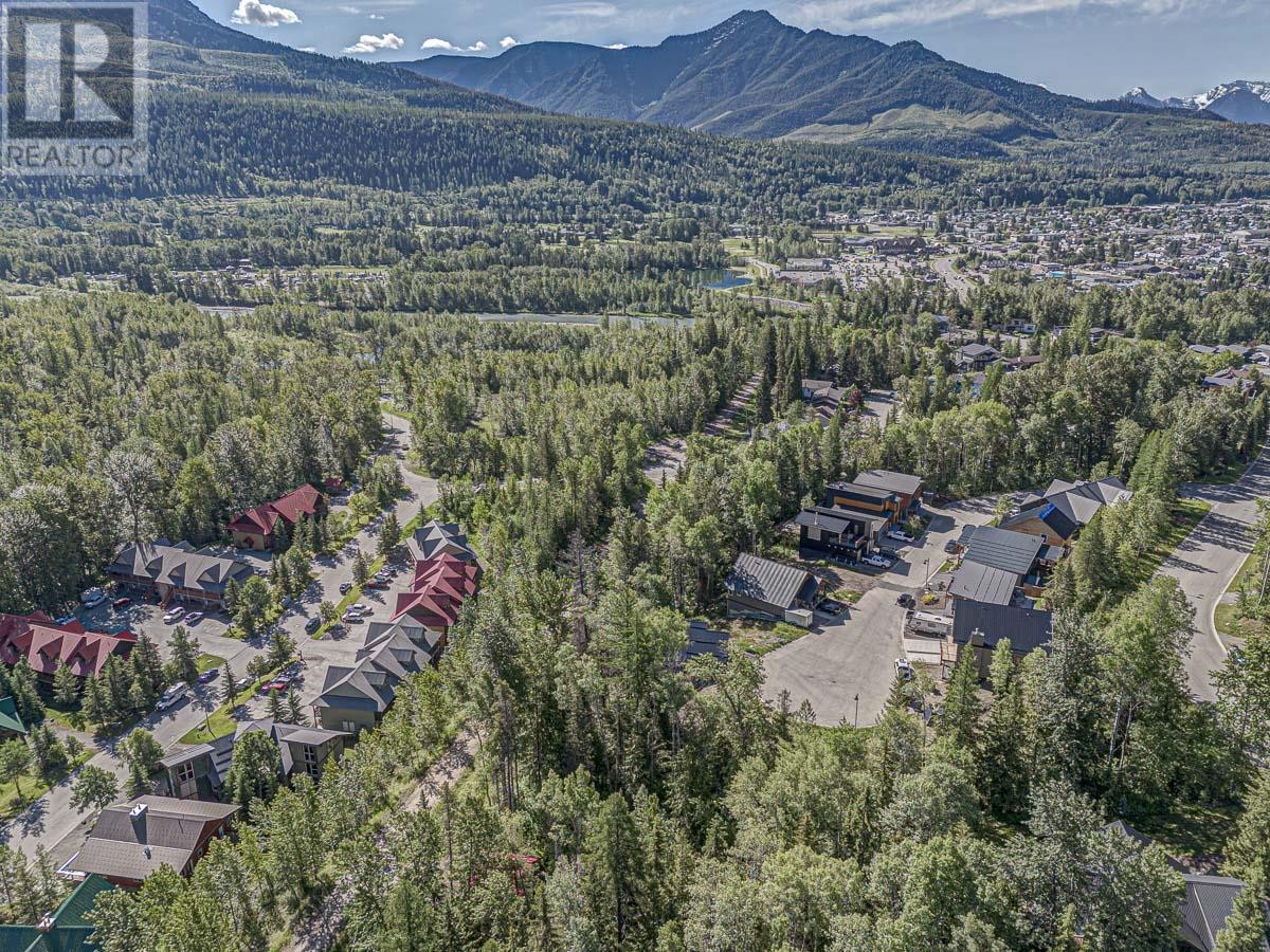 












9 ALPINE TRAIL Place Unit# Lot 16

,
Fernie,







British Columbia
V0B1M5

