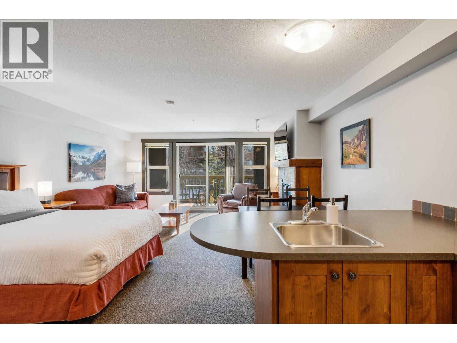 












2070 SUMMIT Drive Unit# 301B

,
Panorama,




British Columbia
V0A1T0

