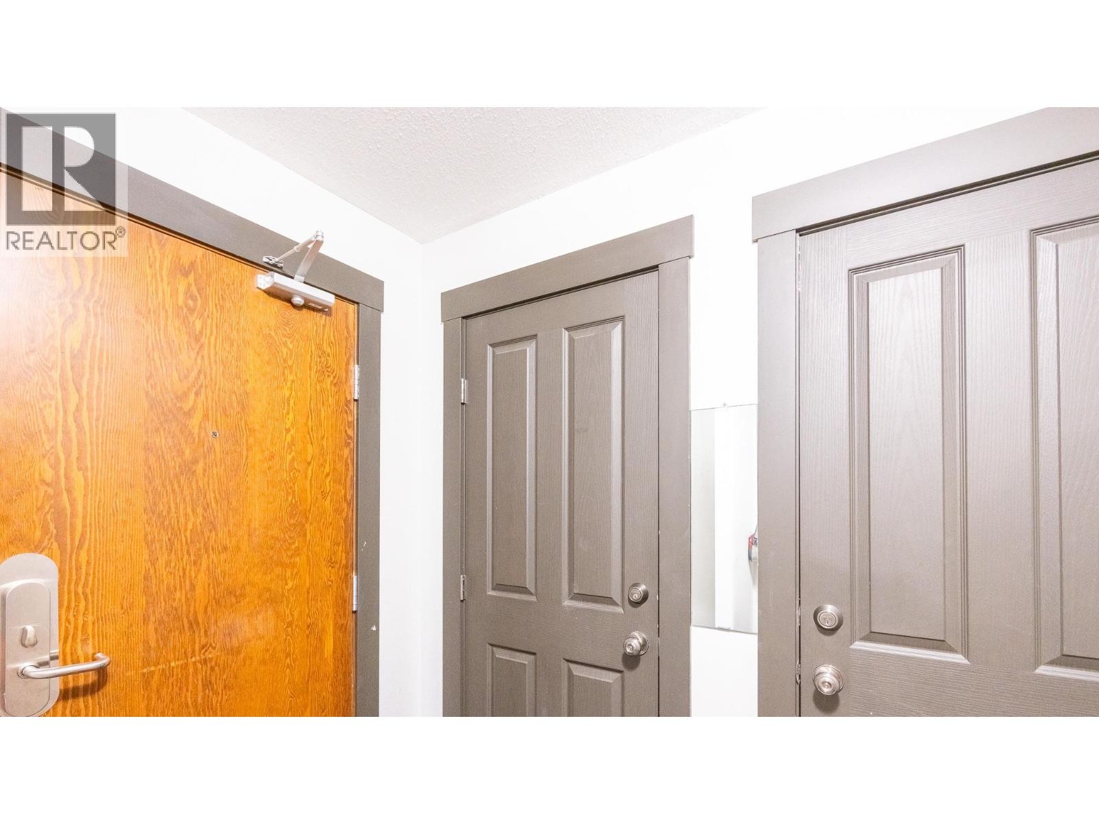 












2070 SUMMIT Drive Unit# 301B

,
Panorama,




British Columbia
V0A1T0

