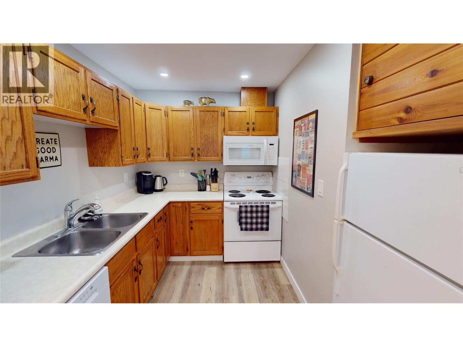 












5369 FERNIE SKI HILL Road Unit# 108

,
Fernie,




British Columbia
V0B1M6

