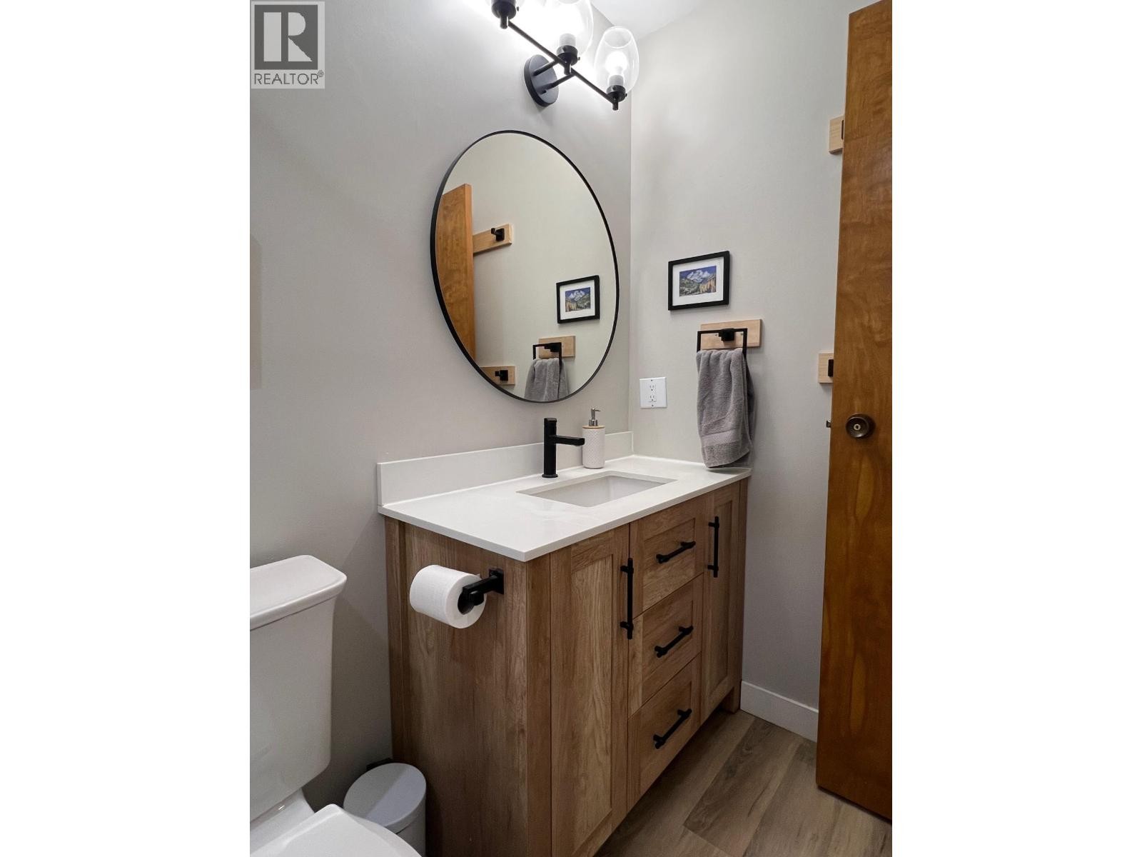 












5369 FERNIE SKI HILL Road Unit# 108

,
Fernie,




British Columbia
V0B1M6

