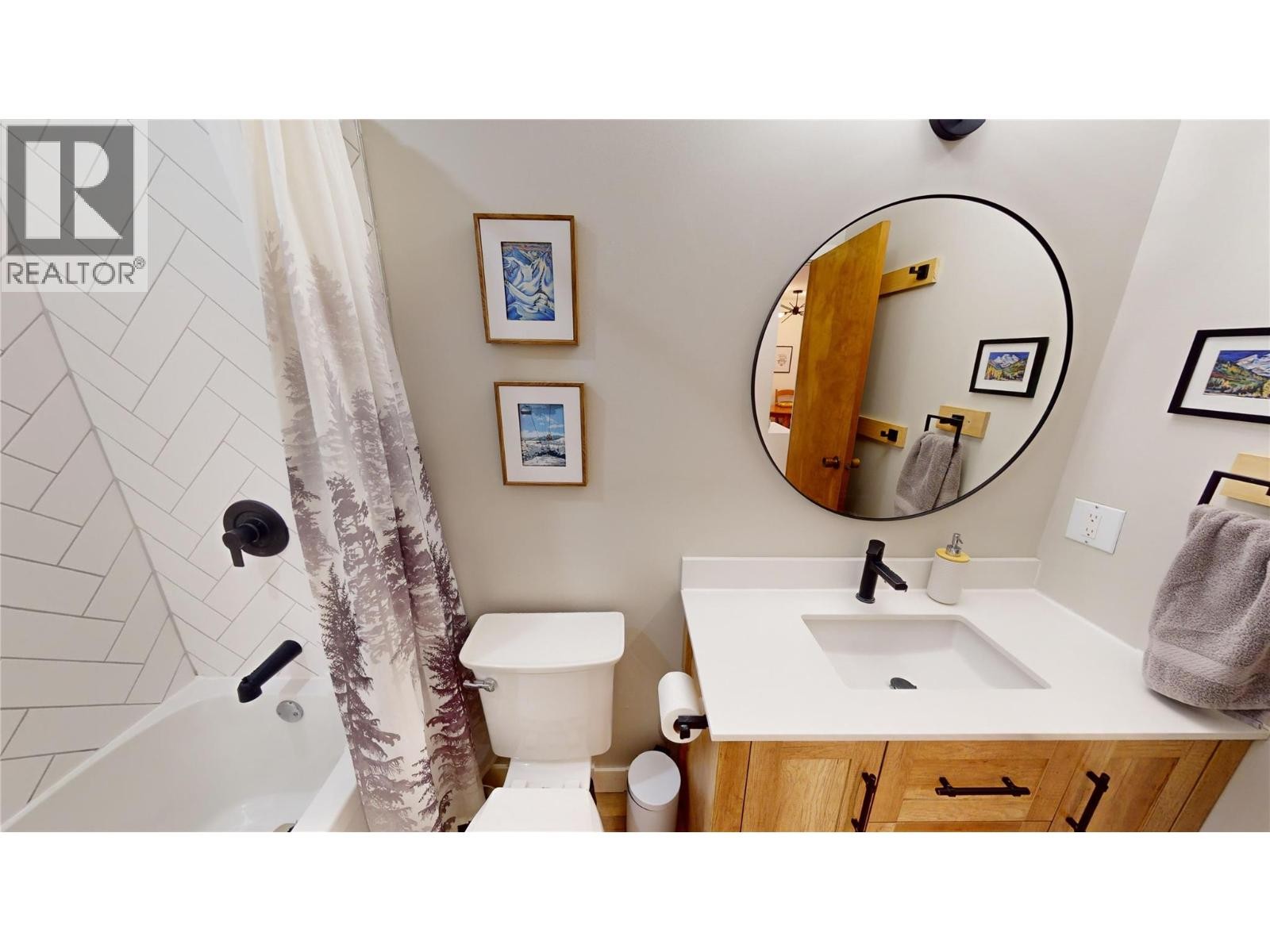 












5369 FERNIE SKI HILL Road Unit# 108

,
Fernie,




British Columbia
V0B1M6

