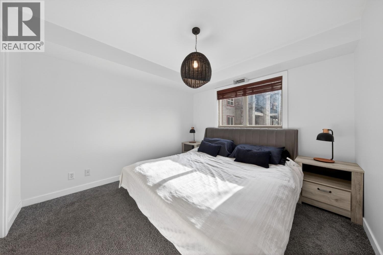 












205 Third Avenue Unit# 2102

,
Invermere,




British Columbia
V0A1K7

