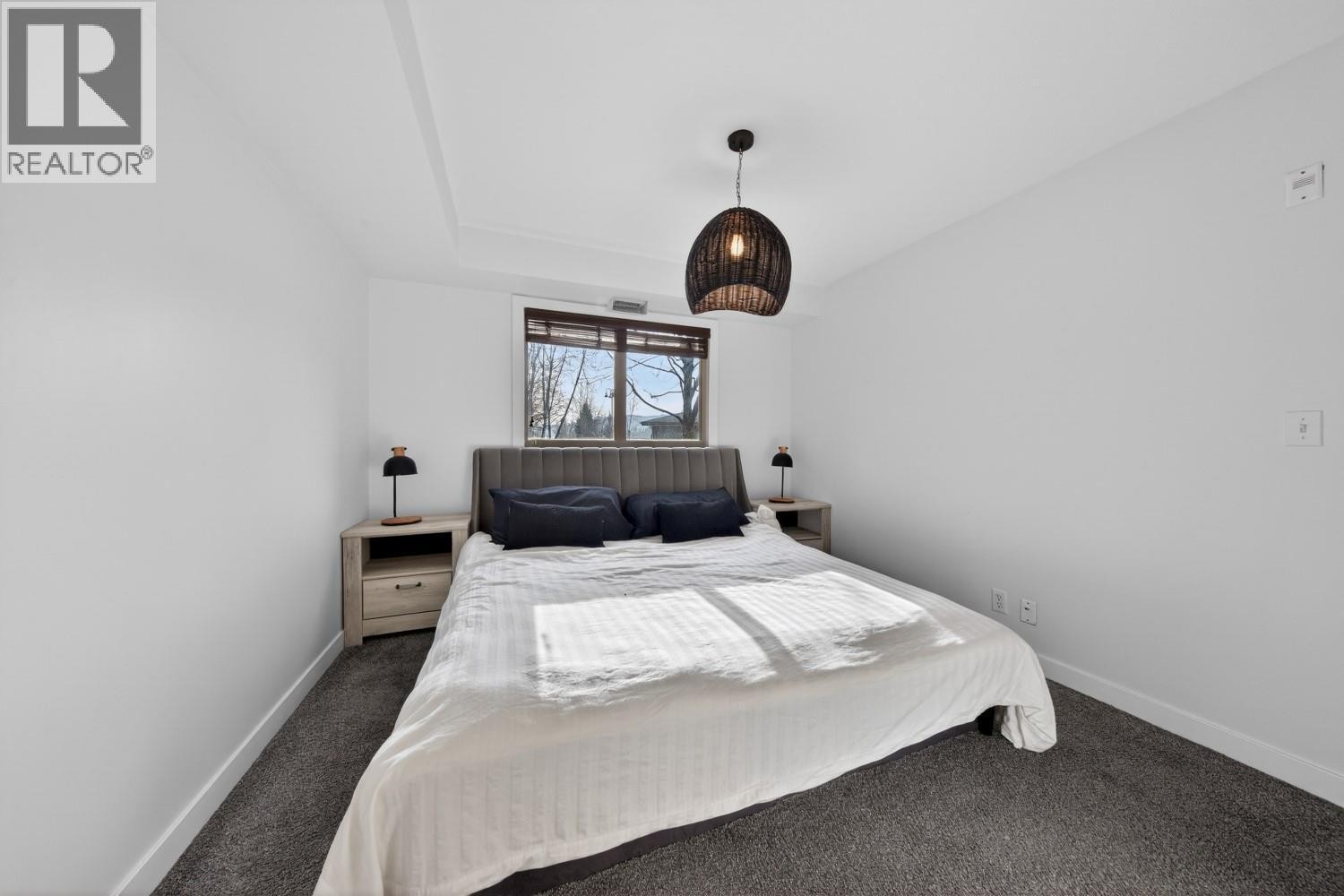 












205 Third Avenue Unit# 2102

,
Invermere,




British Columbia
V0A1K7

