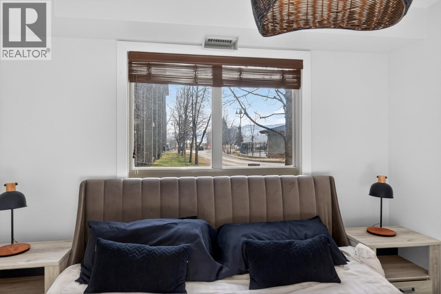 












205 Third Avenue Unit# 2102

,
Invermere,




British Columbia
V0A1K7

