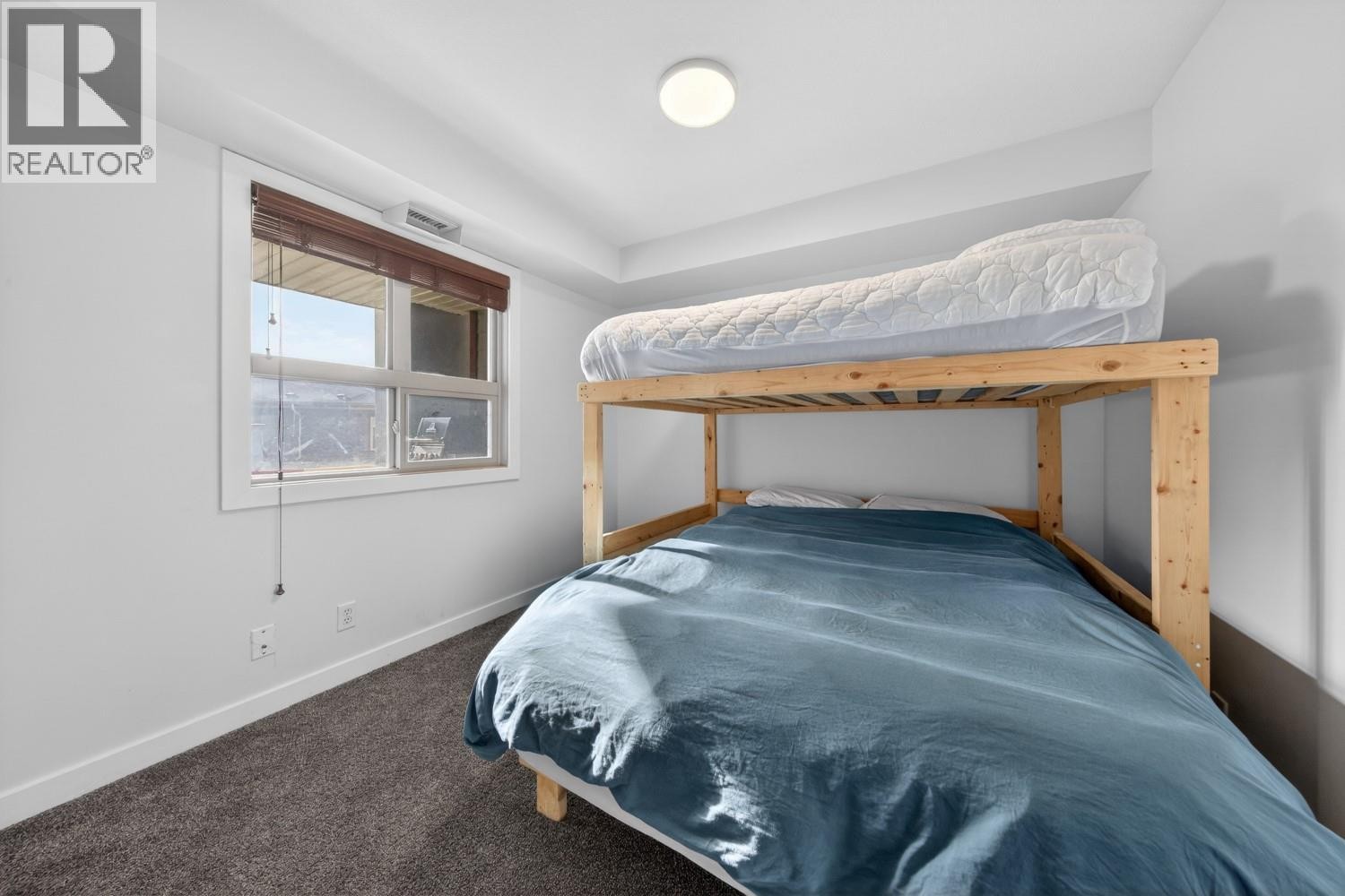 












205 Third Avenue Unit# 2102

,
Invermere,




British Columbia
V0A1K7

