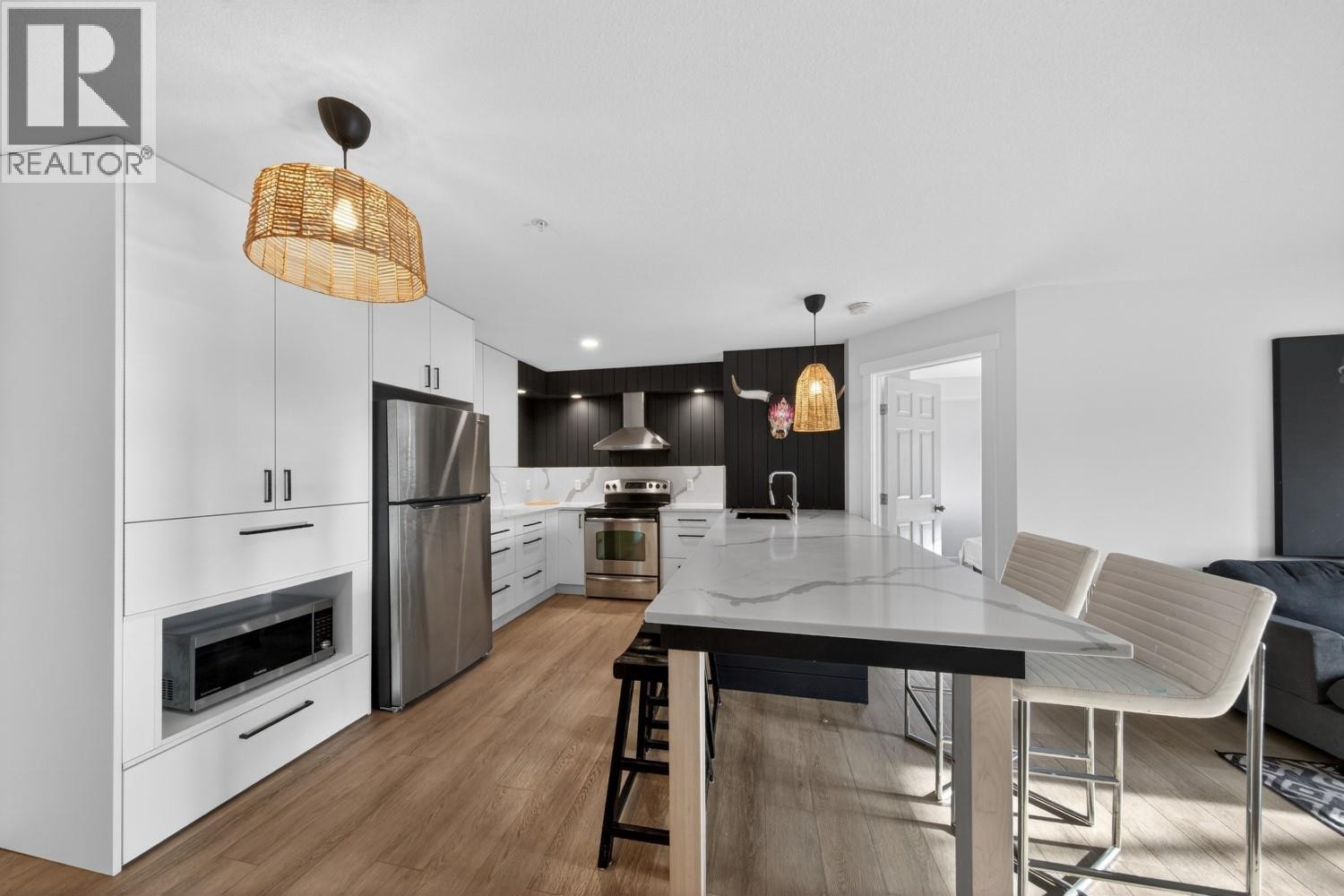 












205 Third Avenue Unit# 2102

,
Invermere,




British Columbia
V0A1K7

