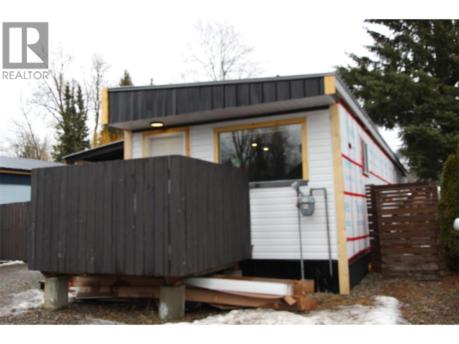 












E15 60 Cokato Road

,
Fernie,




British Columbia
V0B1M4


