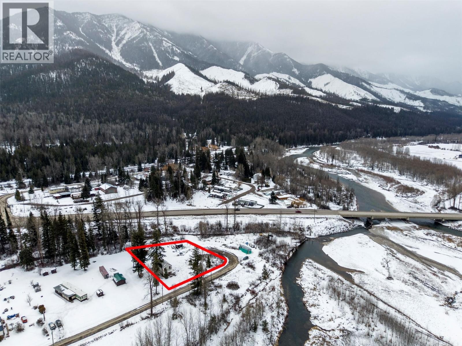 












9898 VICTORIA Street

,
Hosmer,







British Columbia
V0B1M5

