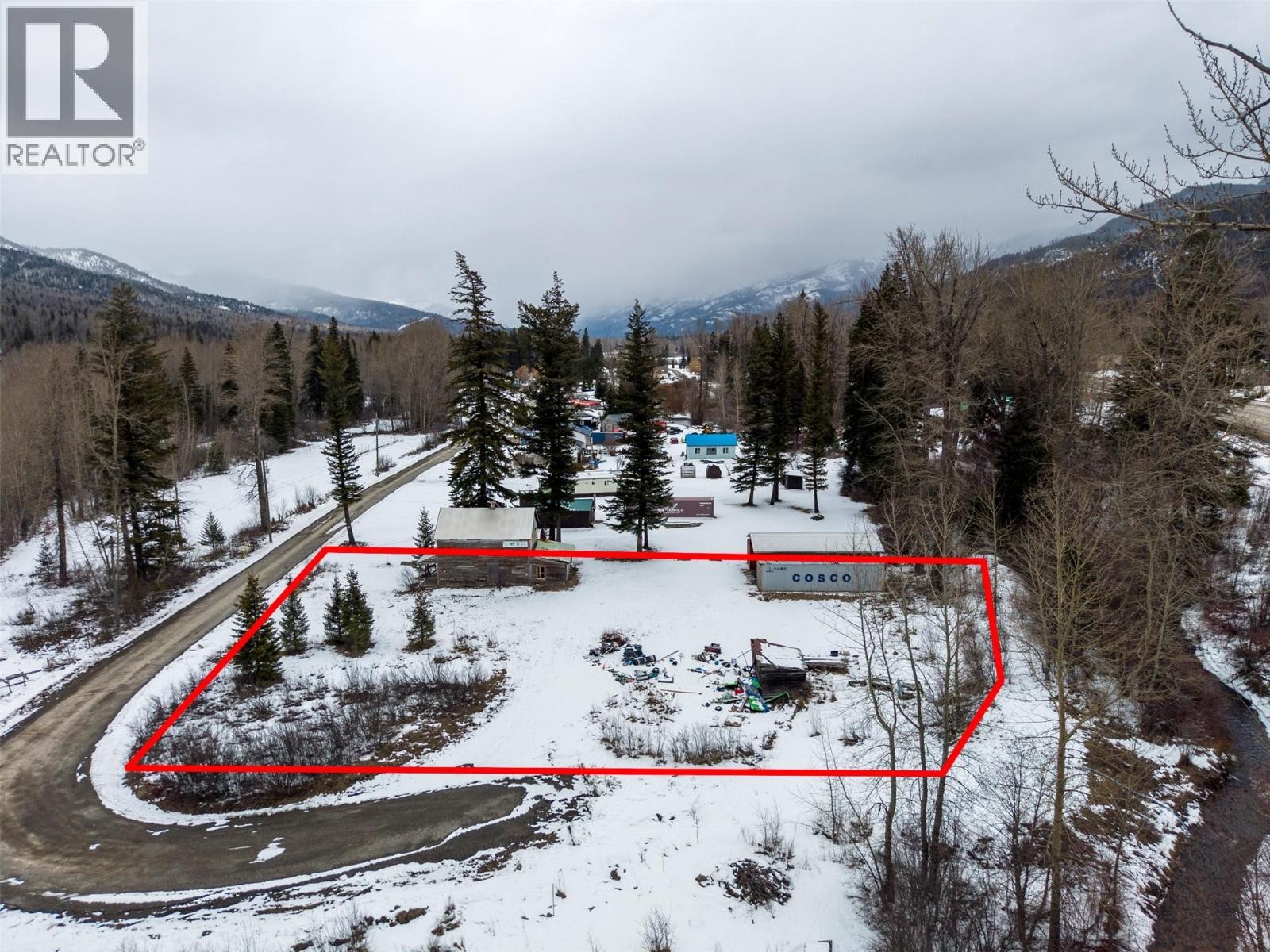 












9898 VICTORIA Street

,
Hosmer,







British Columbia
V0B1M5

