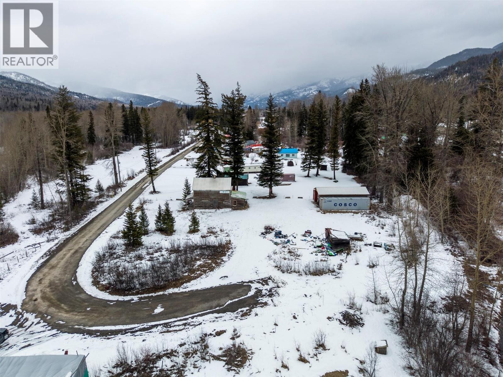 












9898 VICTORIA Street

,
Hosmer,







British Columbia
V0B1M5

