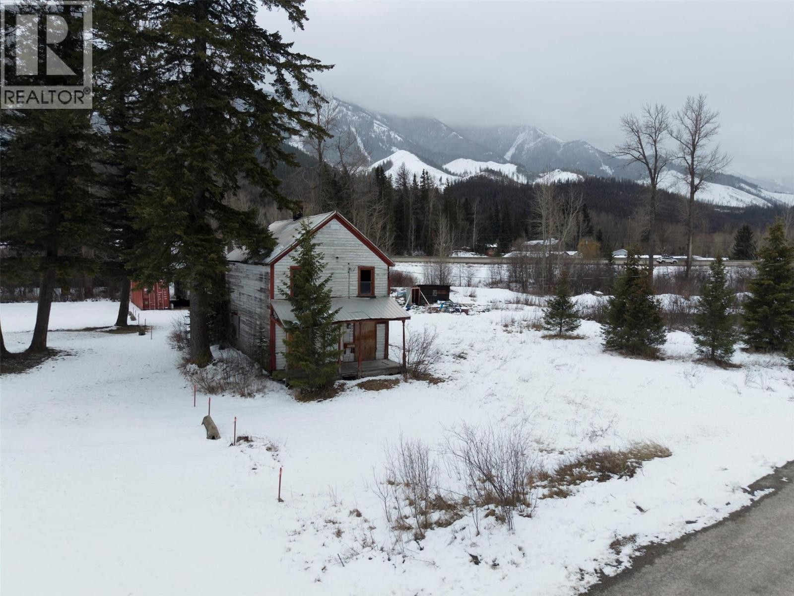 












9898 VICTORIA Street

,
Hosmer,







British Columbia
V0B1M5

