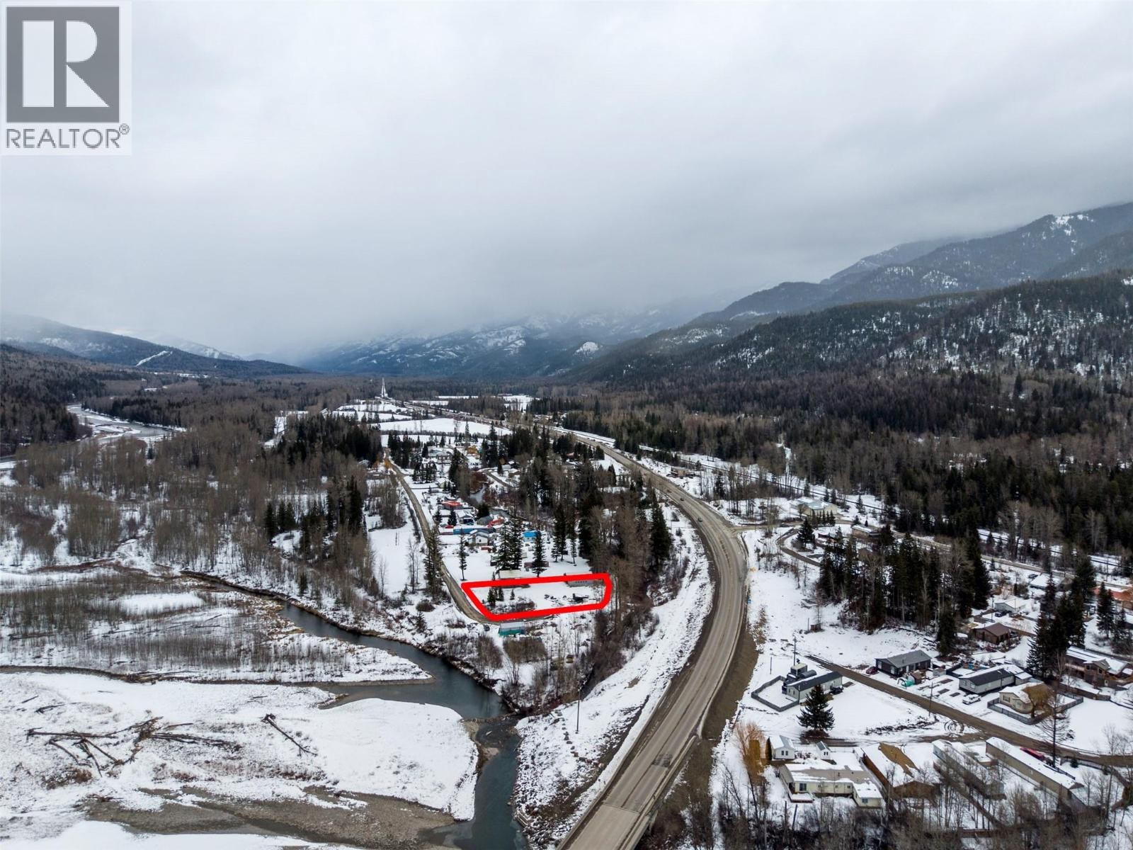 












9898 VICTORIA Street

,
Hosmer,







British Columbia
V0B1M5

