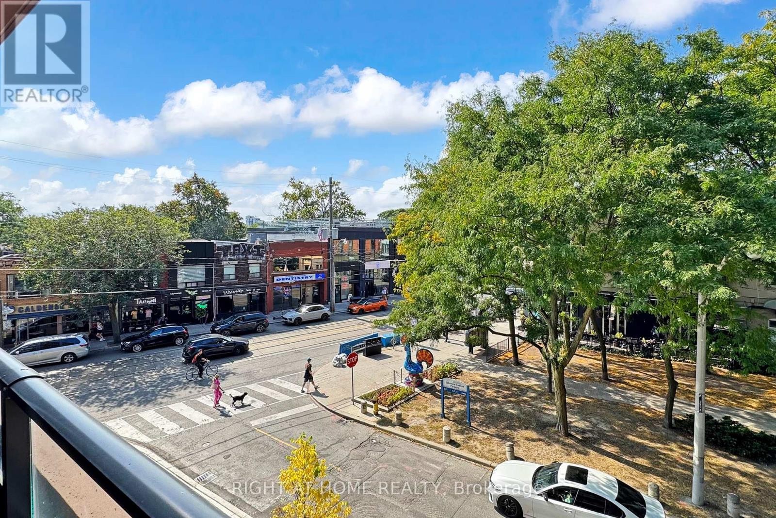 












311 - 5 LAKEVIEW AVENUE

,
Toronto (Trinity-Bellwoods),




Ontario
M6J0H3

