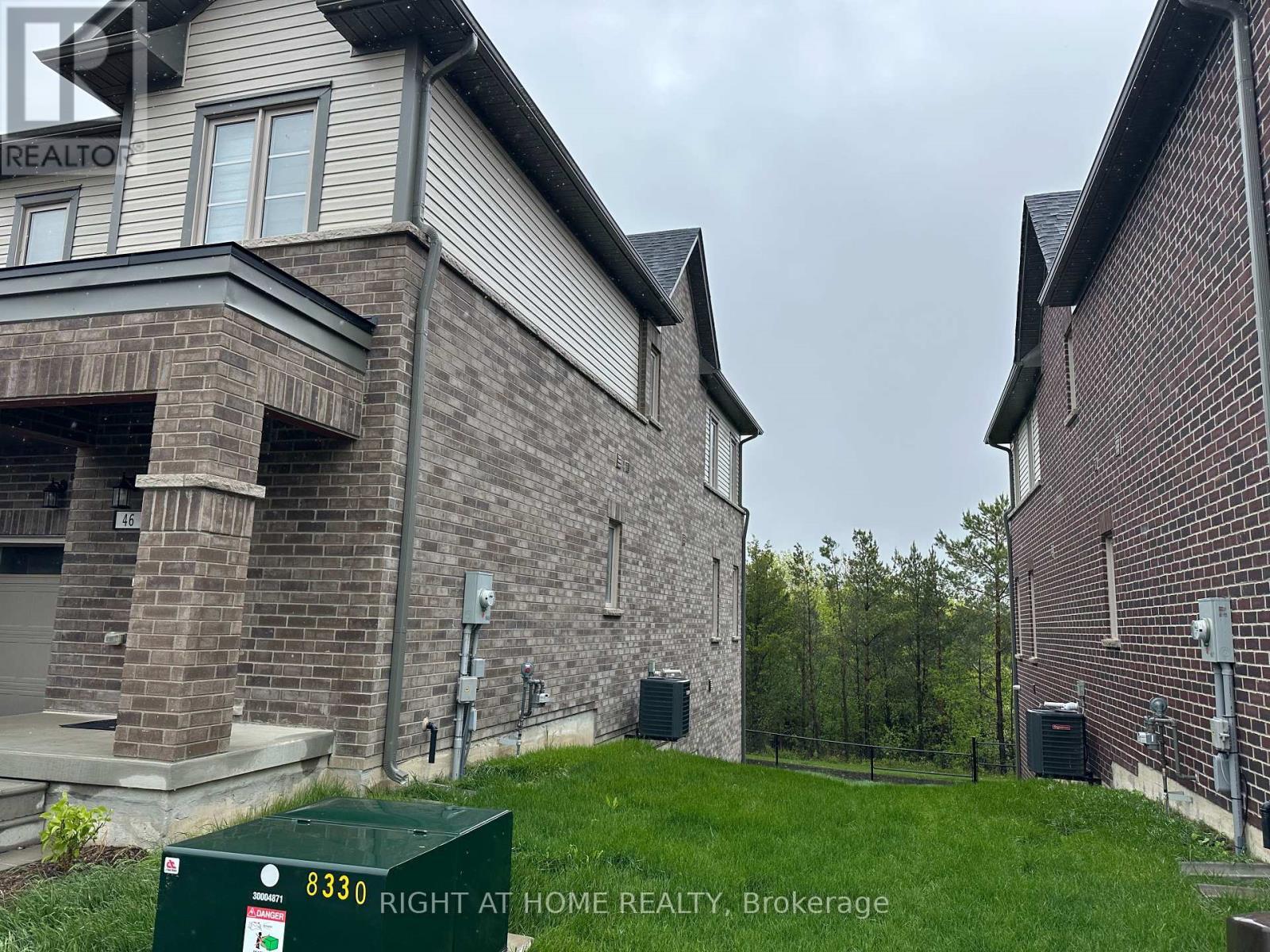 












46 SENAY CIRCLE

,
Clarington (Courtice),




Ontario
L1E0H8

