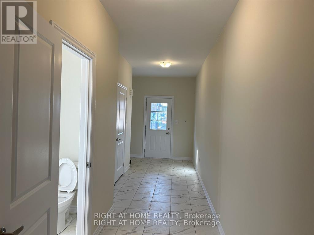 












46 SENAY CIRCLE

,
Clarington (Courtice),




Ontario
L1E0H8

